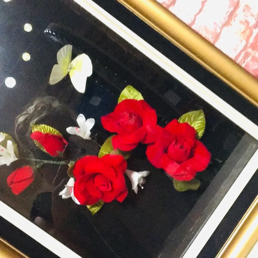 Vintage MCM Shin HWA Framed Floral Shadow Box Butterfly and Roses Clock